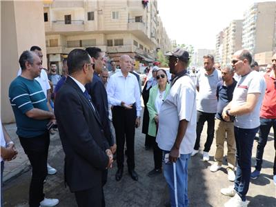 محافظ القاهرة يتفقد تطوير بمنطقة التبة بالحى العاشر