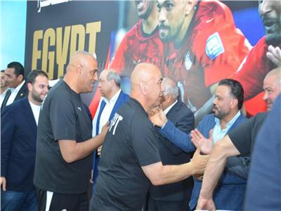 النائب محمد مجاهد خلال استقبال بعثة المنتخب