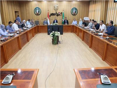 محافظ المنوفية يتابع مؤشرات الأداء