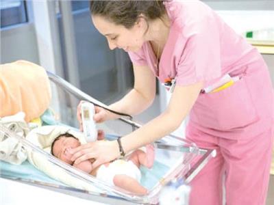 د. عبلة الألفى: نسعى للوصول إلى 9000 قابلة للعمل فى المنشآت الصحية