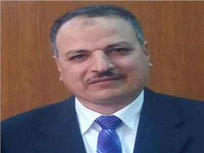 الدكتور عبده السباعي