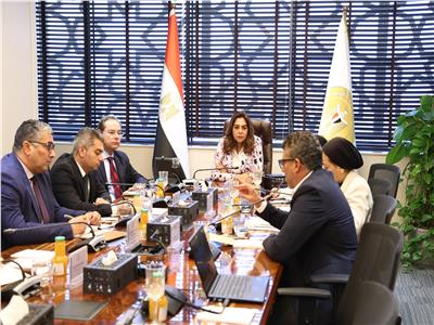 وزيرة التنمية المحلية والبيئة