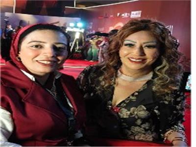 الفنانة ايناس مكي والكاتبة الصحفية حنان الصاوي