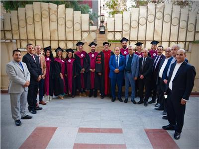 كلية لاهوت مجمع المثال المسيحي تحتفل بتخريج دفعة جديدة من الدارسين بالمنيا    