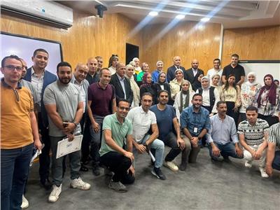 مطار القاهرة يعزز السلامة بدورة لإدارة مخاطر الطيور والحياة البرية