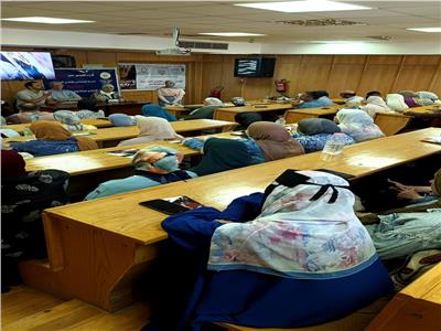 جامعة دمنهور تدشن حملة "القرار قرارك"