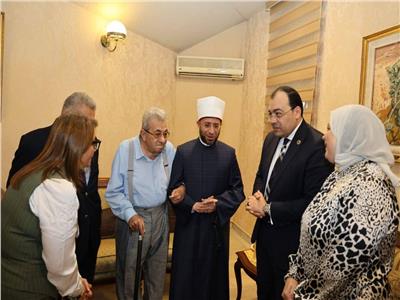 وزير الأوقاف والدكتورة آمال إسماعيل 