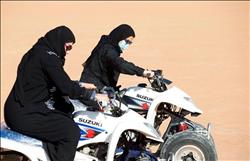 سعوديات يركبن «البيتش – باجي» بالرياض.. «صور»
