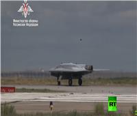 شاهد | أول تحليق للطائرة «أوخوتنيك الصياد»  الثقيلة الروسية بدون طيار