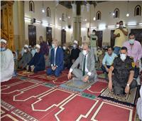 محافظ الأقصر يؤدى صلاة العيد بمسجد السيد يوسف الحجاجى