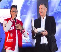 تامر حسني يحيي أضخم حفل غنائي في 2021 بجامعة مصر للعلوم والتكنولوجيا | صور