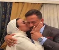ماجد المصري يبكي في عقد قران ابنته