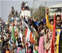 تسمم جماعي بمصنع «آيفون» يتسبب في اندلاع احتجاجات بالهند