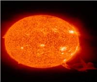 «الأقمار الصناعية» ترصد انفجارين على الشمس