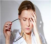 علاج بدون أدوية.. 8 نصائح للنساء المصابات بالصداع النصفي المزمن