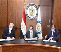 توقيع اتفاقيتين جديدتين للبحث عن البترول وإنتاجه في الصحراء الشرقية والغربية 