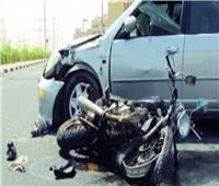 إصابة 4 أشخاص في حادث تصادم سيارة بدراجة بخارية في بني سويف