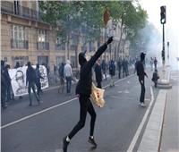 وسط أعمال عنف .. الآلاف يشاركون في احتجاجات بمناسبة عيد العمال في فرنسا | فيديو