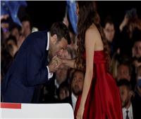 فرح الديباني تكشف كواليس إحياء حفل فوز ماكرون وتقبيل الرئيس الفرنسي يدها | فيديو 