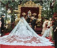 كورتني كارداشيان تتألق بفستان قصير في حفل زفافها