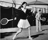 في 1959.. قصة غرام إمبراطور اليابان بدأت في ملعب التنس