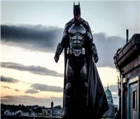 اللي شايف نفسه باتمان «يقابلنا في حلوان».. حكاية تريند «هز» السوشيال ميديا| صور