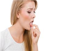 6 طرق طبيعية لعلاج حروق سقف الفم   