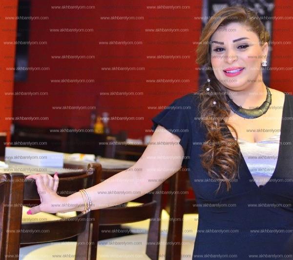 نجوم الفن والاعلام يحتفلون بعيد ميلاد الاعلامية ناهد عونى