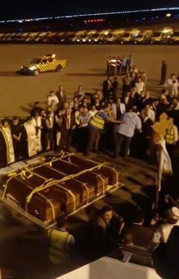 مطار القاهرة يستقبل رفات «شهداء ليبيا»