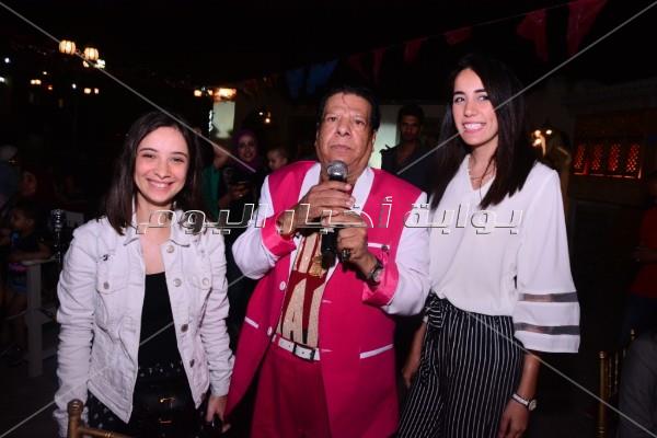 «هبطل السجاير» شعار شعبان عبد الرحيم في «الحارة»