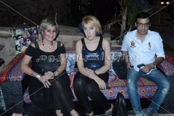 «هبطل السجاير» شعار شعبان عبد الرحيم في «الحارة»