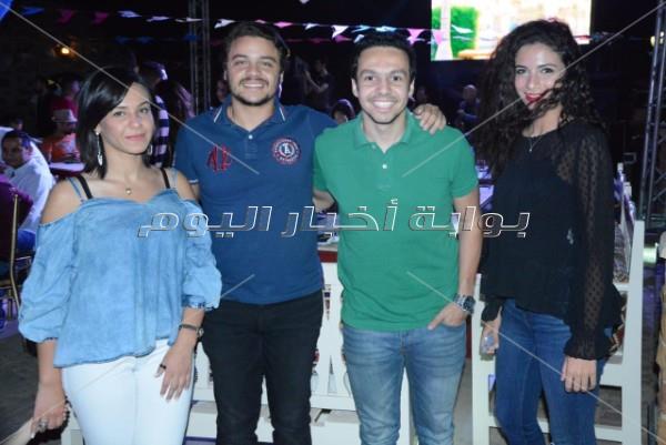 «هبطل السجاير» شعار شعبان عبد الرحيم في «الحارة»