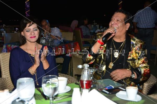 شعبان عبد الرحيم نجم سهرة خيمة «كايرو سكاى»