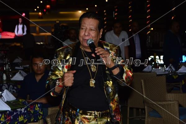 شعبان عبد الرحيم نجم سهرة خيمة «كايرو سكاى»