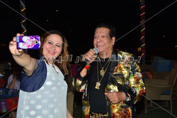 شعبان عبد الرحيم نجم سهرة خيمة «كايرو سكاى»