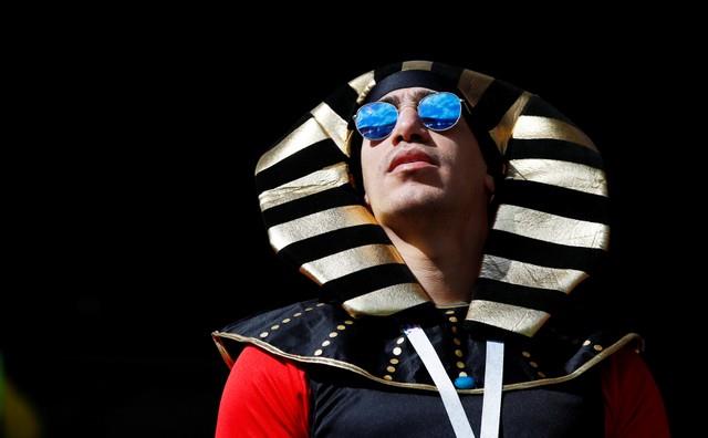جماهير مصر وأوروجواي تُزين ملعب «إيكاترينبرج أرينا»