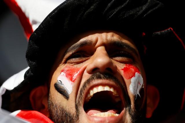 جماهير مصر وأوروجواي تُزين ملعب «إيكاترينبرج أرينا»
