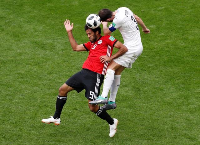 ملخص الشوط الأول لمباراة مصر وأوروجواي