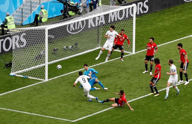 مصر تخسر أمام أوروجواي بهدف في كأس العالم