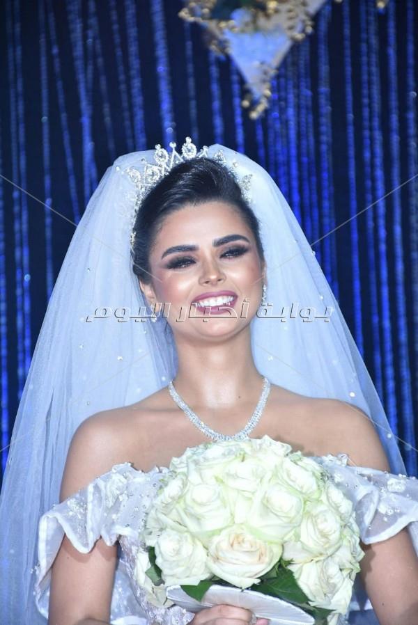 فنانون ورياضيون يحتفلون بزفاف فرح علي.. وتامر حسني يُشعل الحفل