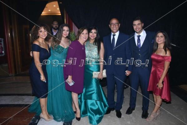 فنانون ورياضيون يحتفلون بزفاف فرح علي.. وتامر حسني يُشعل الحفل