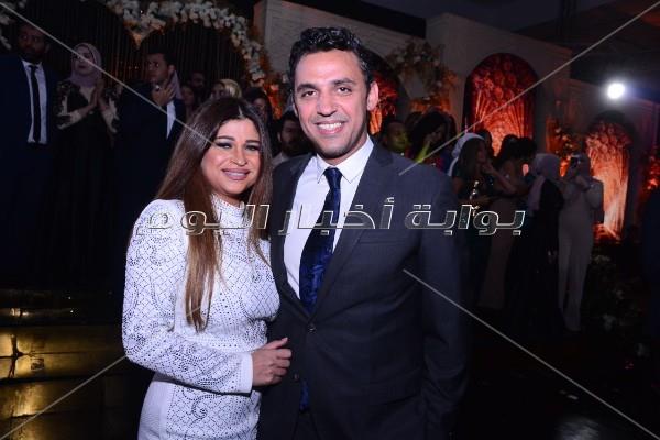 فنانون ورياضيون يحتفلون بزفاف فرح علي.. وتامر حسني يُشعل الحفل