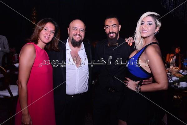 فنانون ورياضيون يحتفلون بزفاف فرح علي.. وتامر حسني يُشعل الحفل