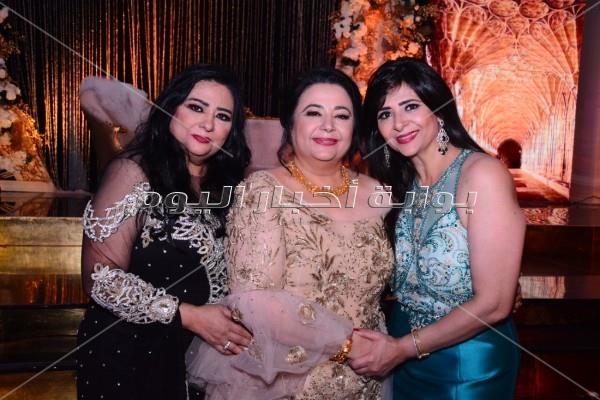 هيثم شاكر يختتم حفل زفاف الإعلامية فرح علي
