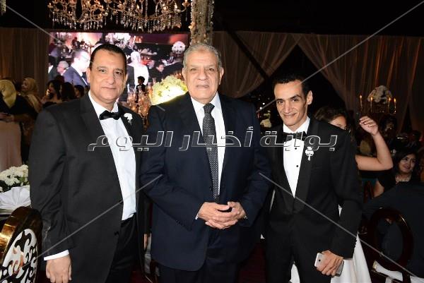 العسيلي وصافينار يحيان زفاف نجل شقيق المهندس إبراهيم محلب