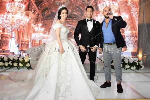 العسيلي وصافينار يحيان زفاف نجل شقيق المهندس إبراهيم محلب