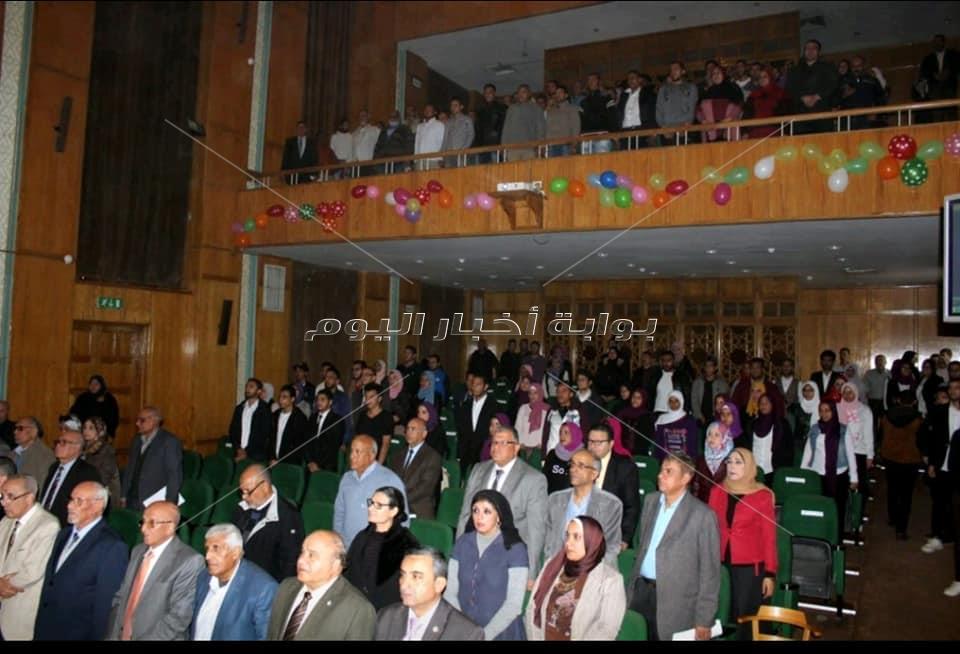 زراعة القاهرة تكرم المشاركين في مبادرة همم الشباب