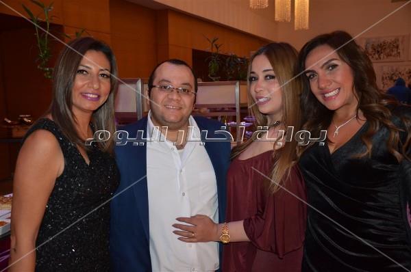 الليثي يُشعل زفاف «مصطفى وسلمى».. بحضور متعب وزوجته
