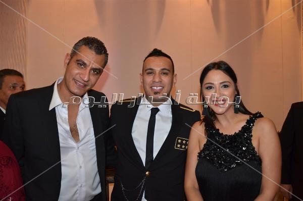 الليثي يُشعل زفاف «مصطفى وسلمى».. بحضور متعب وزوجته