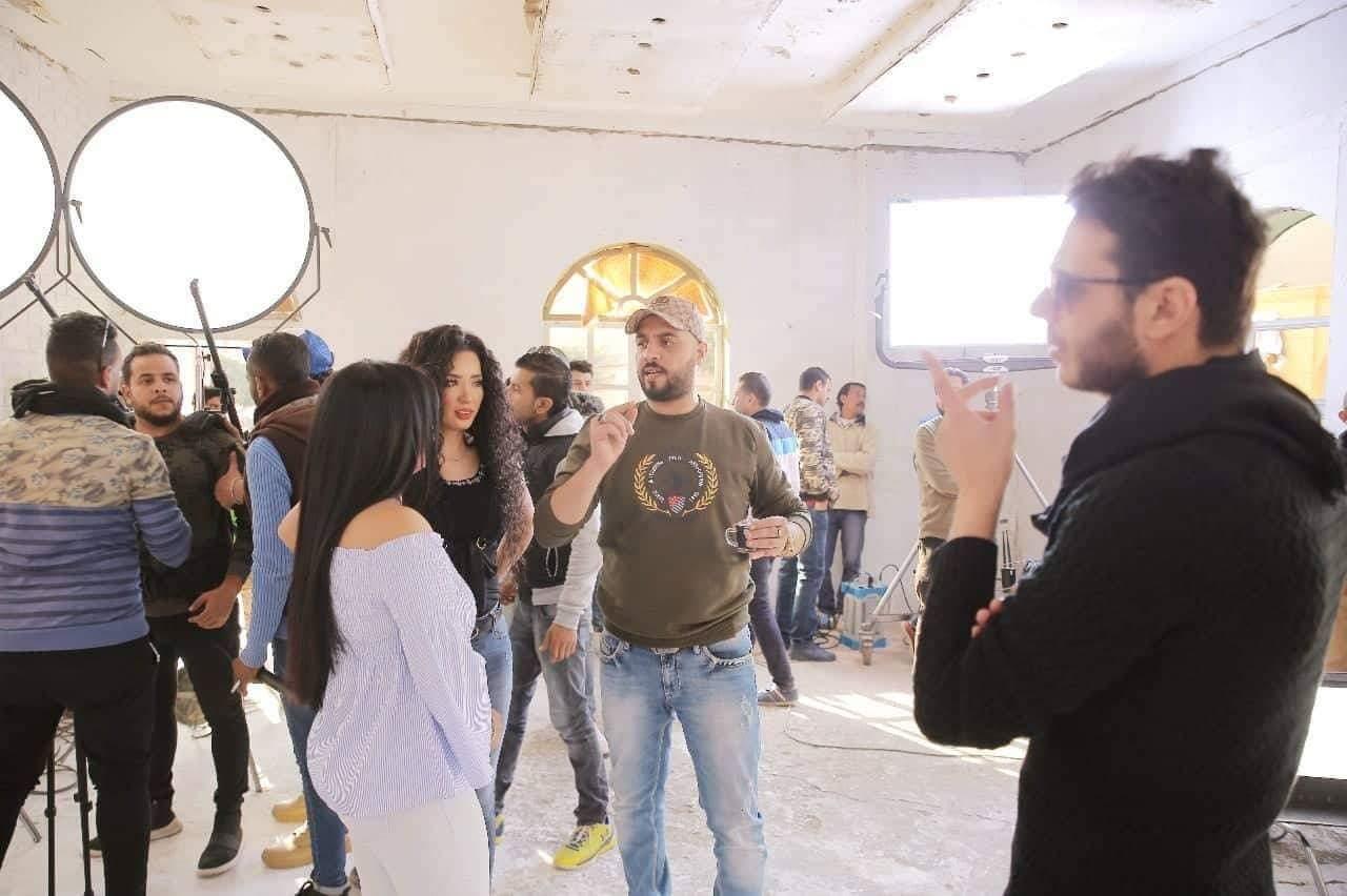 عمر حفيظ يقدم خريطة غنائية لإحياء سوق الكاسيت من جديد
